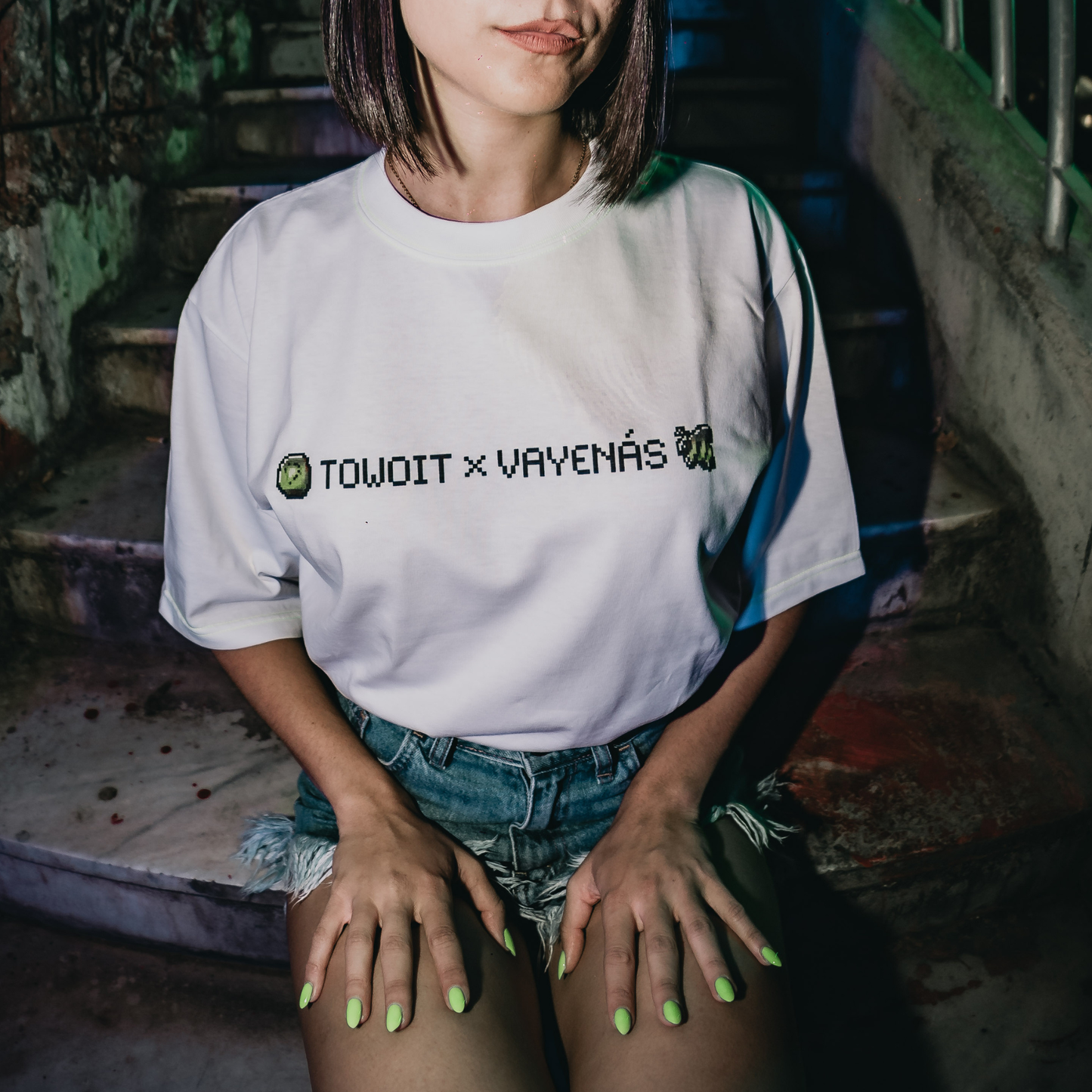 🥝towoit x vayenas🐝 the T-SHIRT