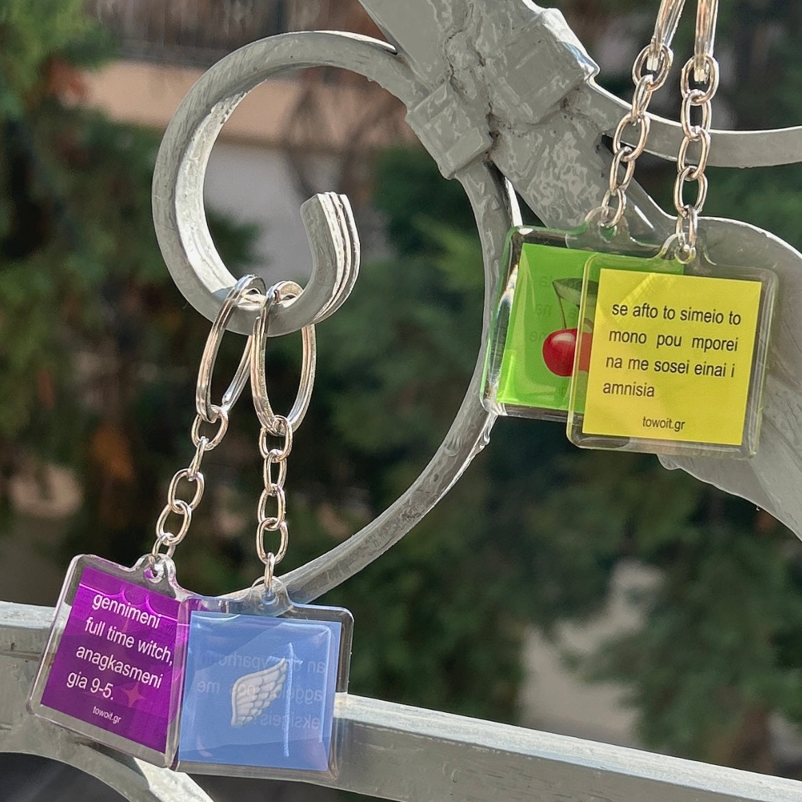 🔮towoit plexiglass keychain - witch🔮