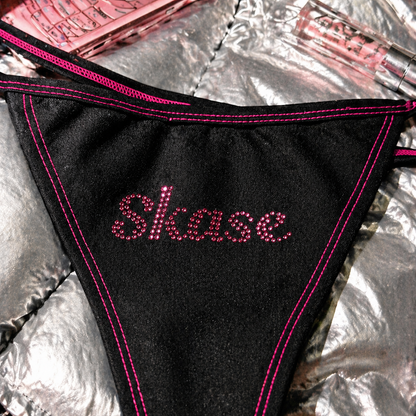 vraki skase - PINK THREADS