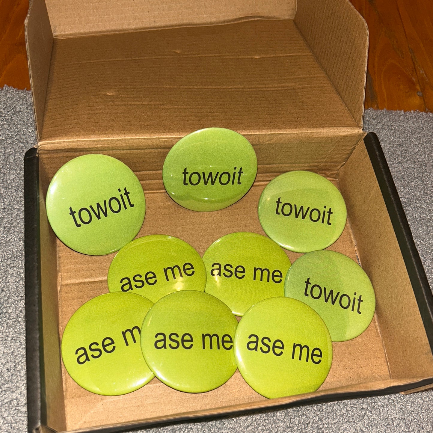 towoit button - ase me
